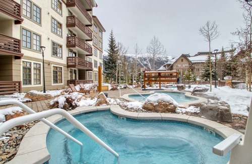 Copper Mountain Village Condo | 51 m² Condo ∙ 1 bedroom ∙ 4 guests