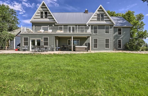 Fruita House | 510 m² House ∙ 6 bedrooms ∙ 18 guests
