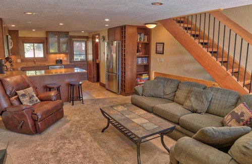 Baldy Mountain Villa | 52 Clubhouse Road