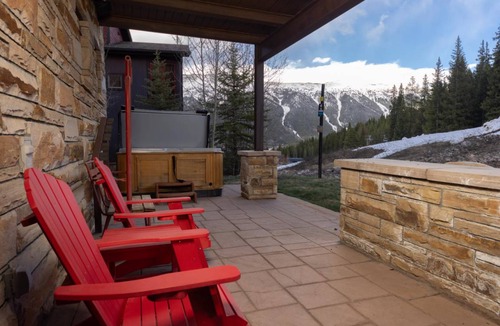 Copper Mountain House | 520 m² House ∙ 5 bedrooms ∙ 19 guests