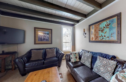 Wildernest Condo | 53 m² Condo ∙ 1 bedroom ∙ 4 guests