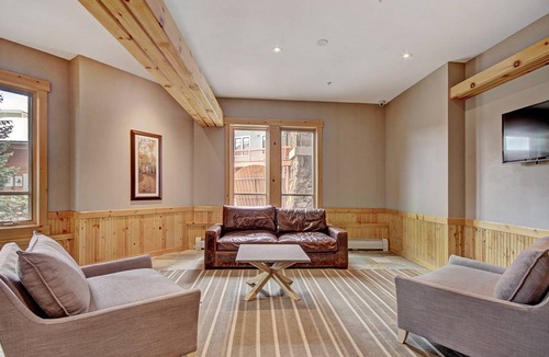 Copper Mountain Village Condo | 53 m² Condo ∙ 1 bedroom ∙ 4 guests