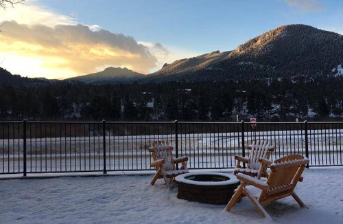 Estes Park Hotel | 53 m² Motel ∙ 127 guests