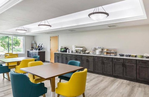 Glenwood Springs Hotel | 54 m² Hotel ∙ 127 guests