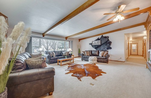 Calhan House | 541 m² House ∙ 4 bedrooms ∙ 22 guests