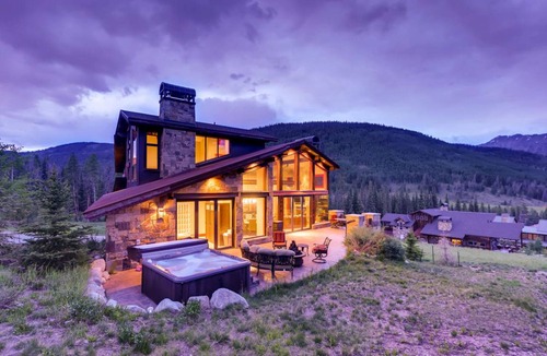 Copper Mountain House | 546 m² House ∙ 7 bedrooms ∙ 26 guests
