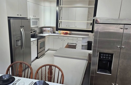 Baker House | 55% off for 29 day booking 3-bedroom house in wonderful Denver 1st & Lincoln n