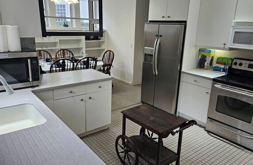 Baker House | 55% off for 29 day booking 3-bedroom house in wonderful Denver 1st & Lincoln n