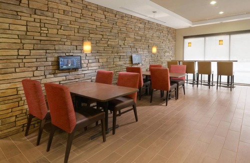 Lone Tree Hotel | 57 m² Hotel ∙ 127 guests