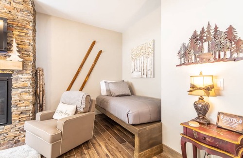 Lakeside Village Apartment | 58 m² Apartment ∙ 1 bedroom ∙ 5 guests