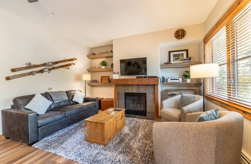 Lakeside Village Apartment | 58 m² Apartment ∙ 1 bedroom ∙ 4 guests