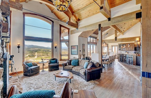 Rendezvous Other | 581 m² Accommodation ∙ 5 bedrooms ∙ 14 guests