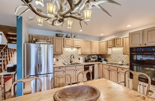 Eagle-Vail House | 59 E Coyote Circle, Eagle Vail Golf Course Duplex-Quiet Pet Friendly