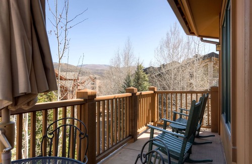 Edwards Condo | 5br/5ba , Ski In/out In Arrowhead, 3523 Sq Ft! 5 Bedroom Condo by RedAwning