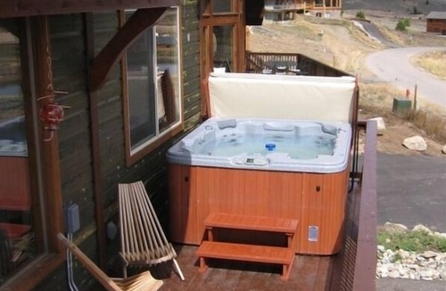Tabernash House | 5BR House on Lake w/Paddle Boards & Hot Tub