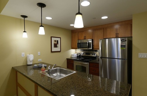 Winter Park Condo | 5th-Floor With Beautiful Views Full Kitchen Elegant New Italian Sleeper Sofa