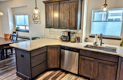Loveland House | 5th Street Retreat, quiet townhome a short walk from the heart of Loveland