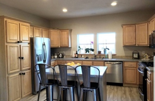 Gypsum House | 6 bedroom mountain retreat w/private Hot tub