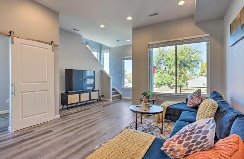 Dupont House | 6 Mi to Dtwn Denver Townhome with Patio!