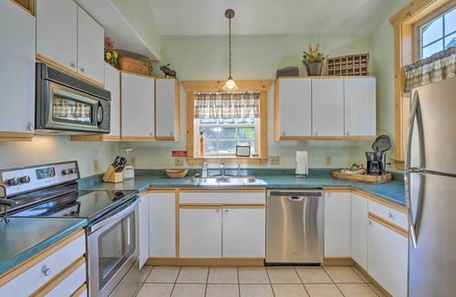 Leadville Cabin | 6 Mi to Turquoise Lake: Retreat w/Covered Deck!