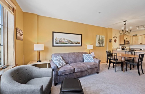 River Run Apartment | 60 m² Apartment ∙ 1 bedroom ∙ 4 guests