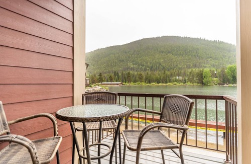 Lakeside Village Apartment | 61 m² Apartment ∙ 1 bedroom ∙ 4 guests