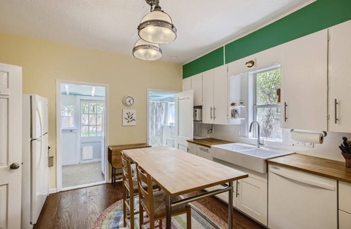Longmont House | 62 m² House ∙ 2 bedrooms ∙ 4 guests