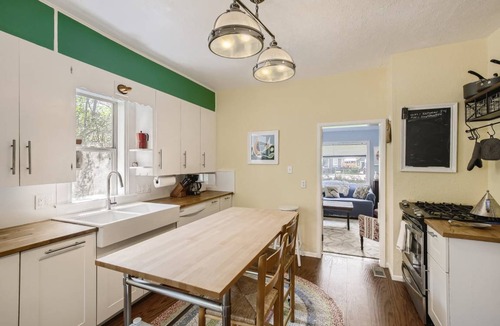 Longmont House | 62 m² House ∙ 2 bedrooms ∙ 4 guests