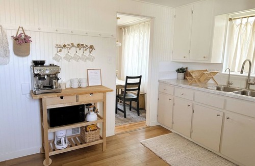 Scenic Heights House | 63rd · Mile High Organic Cottage