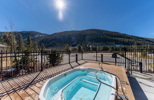 Lakeside Village Apartment | 64 m² Apartment ∙ 1 bedroom ∙ 4 guests