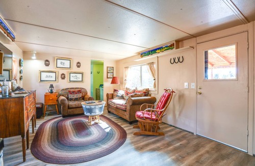 Cripple Creek Cottage | 66 m² Cabin ∙ 2 bedrooms ∙ 4 guests