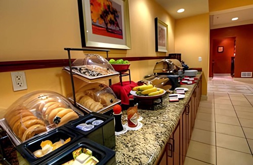 Colorado Springs Hotel | 67 m² Hotel ∙ 127 guests