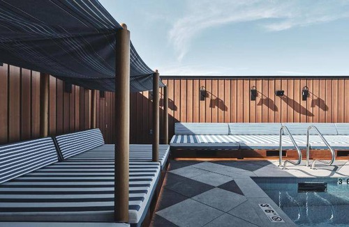 Cherry Creek Hotel | 68 m² Hotel ∙ 127 guests
