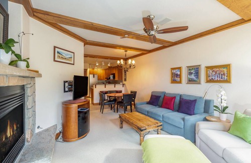 Mountain Village Condo | 69 m² Condo ∙ 1 bedroom ∙ 4 guests