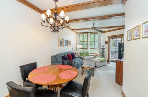 Mountain Village Condo | 69 m² Condo ∙ 1 bedroom ∙ 4 guests
