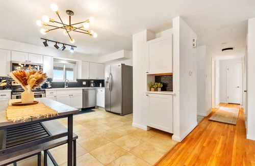Alta Vista Area House | 6bd Retreat: Games - Gym - Parks - Colorado Serenity