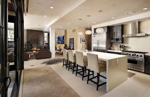 Aspen Condo | 7 Million Luxury Residence at “Monarch On the Park”Downtown Aspen with Parking