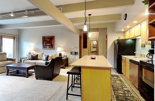 Snowmass Village Condo | 70 m² Condo ∙ 1 bedroom ∙ 4 guests