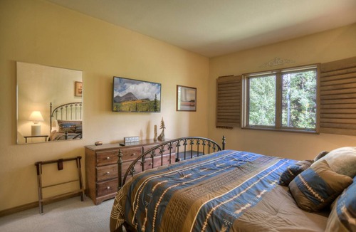 Purgatory Condo | 70 m² Condo ∙ 1 bedroom ∙ 4 guests