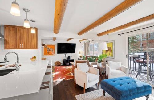 Aspen House | 700 Monarch 201