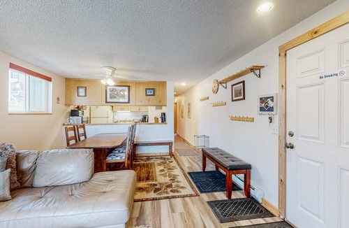Fraser Condo | 72 m² Condo ∙ 2 bedrooms ∙ 7 guests