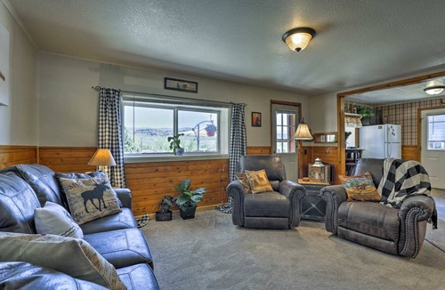 Hot Sulphur Springs Cottage | 73 m² Cabin ∙ 2 bedrooms ∙ 5 guests