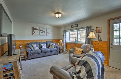 Hot Sulphur Springs Cottage | 73 m² Cabin ∙ 2 bedrooms ∙ 5 guests