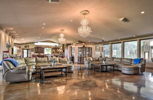 Durango House | 789 m² House ∙ 3 bedrooms ∙ 16 guests