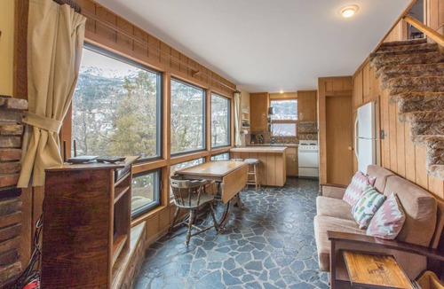 Ridgway House | 79 m² House ∙ 2 bedrooms ∙ 5 guests