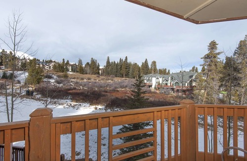 Four O'Clock Condo | 7th Nt Free! Ski-in/out! Balcony/Elevator/Garage,Complex Pool/Spa,Fireplace