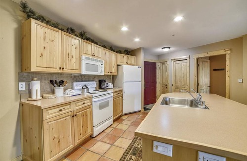 Copper Mountain Village Condo | 81 m² Condo ∙ 2 bedrooms ∙ 6 guests