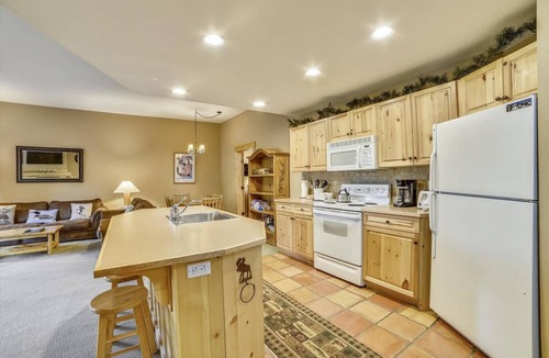 Copper Mountain Village Condo | 81 m² Condo ∙ 2 bedrooms ∙ 6 guests