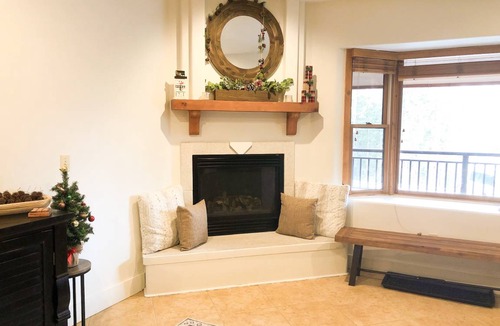 Mountain Village Condo | 84 m² Condo ∙ 1 bedroom ∙ 2 guests