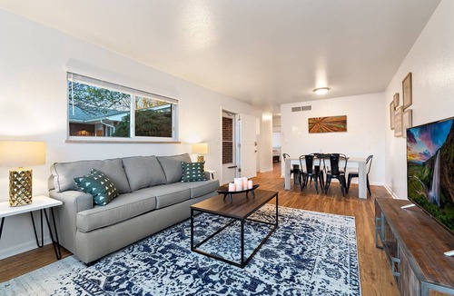 University Acres Condo | 85 m² Condo ∙ 2 bedrooms ∙ 6 guests